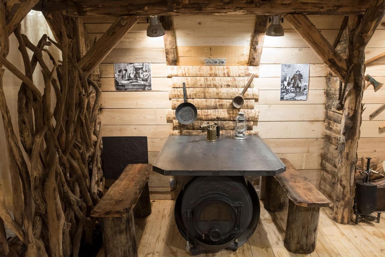 La Mine De Buck Hotel Le Biot Bagian luar foto